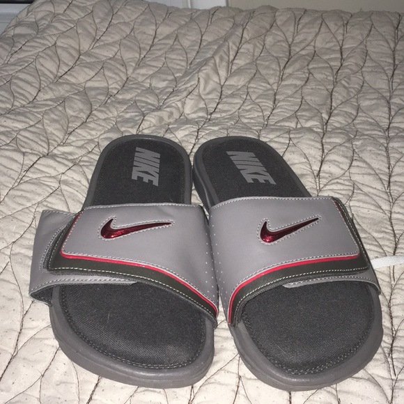 nike slides grey